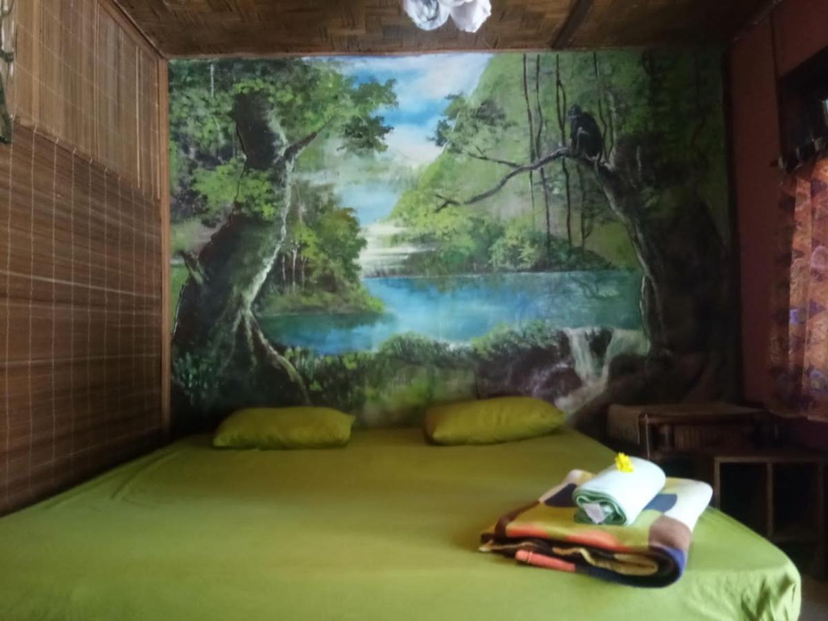 Lucky Bamboo'Bungalows-Resto And Orangutan Jungle Trekking Tours 武吉拉旺 外观 照片