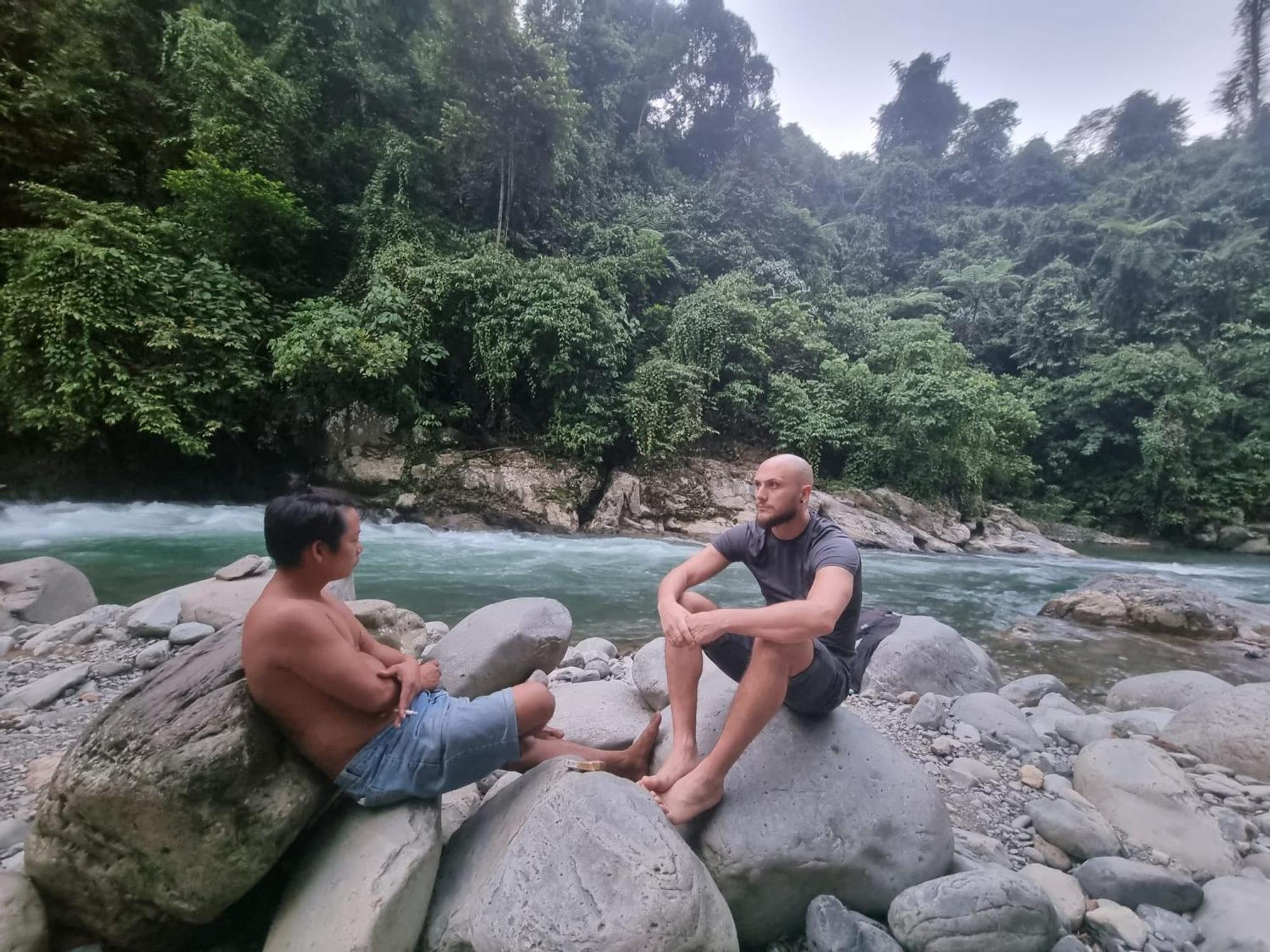 Lucky Bamboo'Bungalows-Resto And Orangutan Jungle Trekking Tours 武吉拉旺 外观 照片